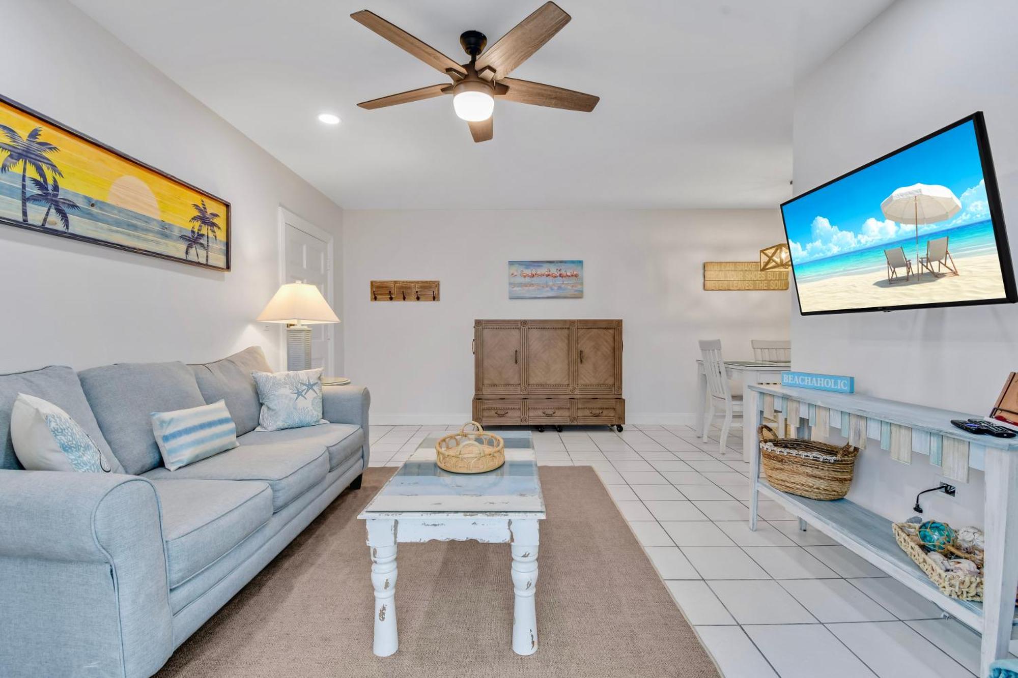 Funshine Pointe Capri Lägenhet St. Pete Beach Exteriör bild